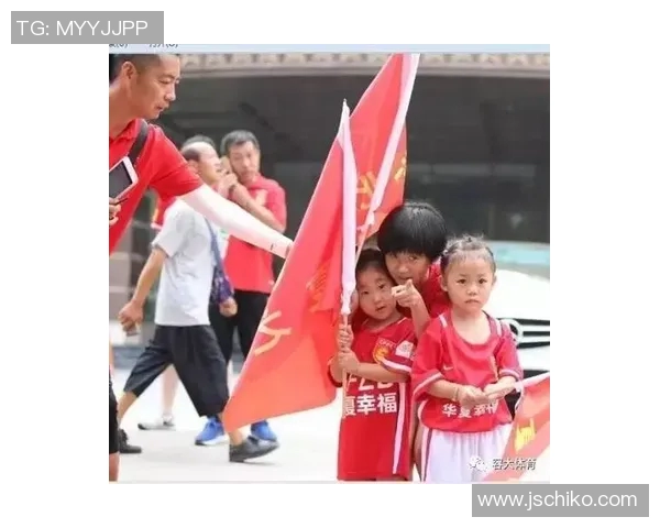 足球明星与主持人携手共创精彩瞬间的背后故事与感人时刻