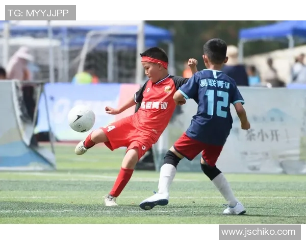 足球明星对大学生的看法与建议探讨青春梦想与奋斗精神的结合 足球明星对大学生的看法与建议探讨青春梦想与奋斗精神的结合