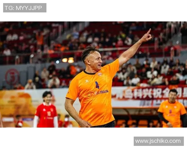 足球明星日常穿搭揭秘普通鞋子也能展现独特魅力与风格 足球明星日常穿搭揭秘普通鞋子也能展现独特魅力与风格