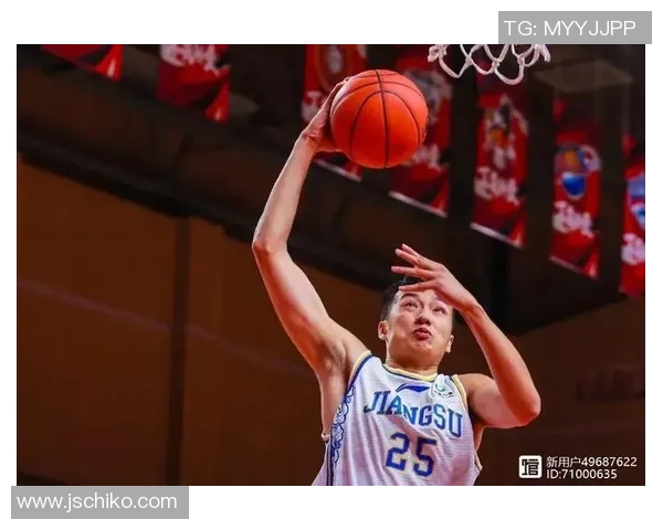 斯库特亨德森的崛起之路:从青涩新星到篮球未来的领军人物 斯库特亨德森的崛起之路:从青涩新星到篮球未来的领军人物