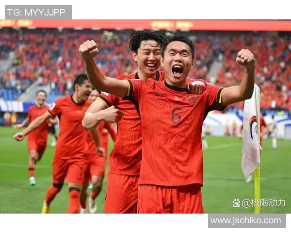 中国足球出丑视频引发热议球迷反应不一揭示足球发展背后的深层问题